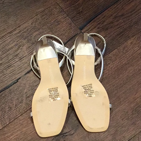 Banana Republic Brushed Gold Heels Modern Minimalist Design - Picture 2 of 3